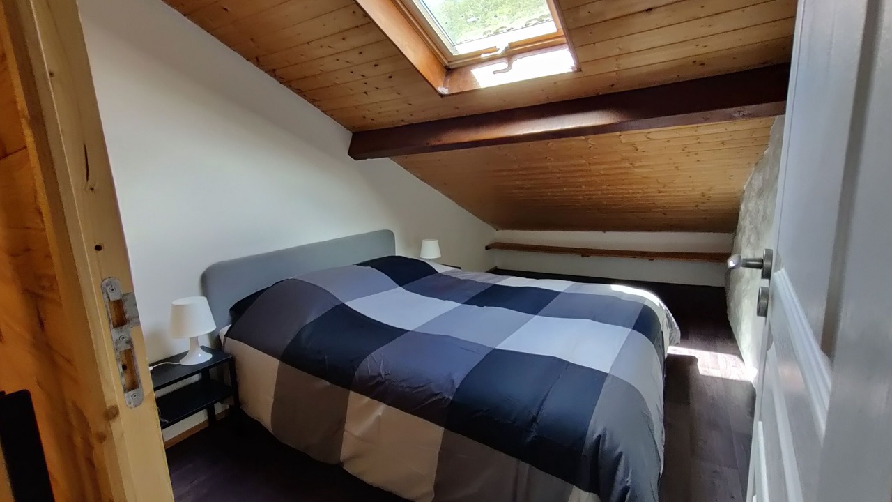 Photo of Bedroom in Seix