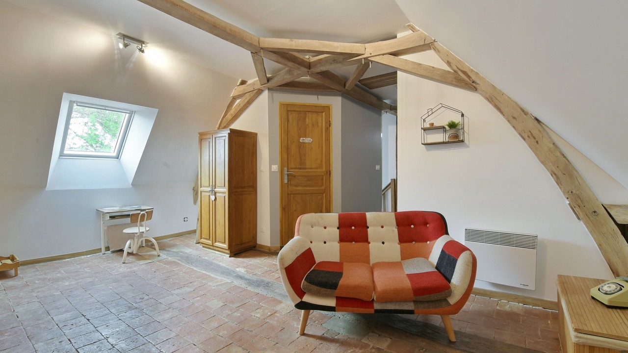Photo of Livingroom in Auvers-sous-Montfaucon