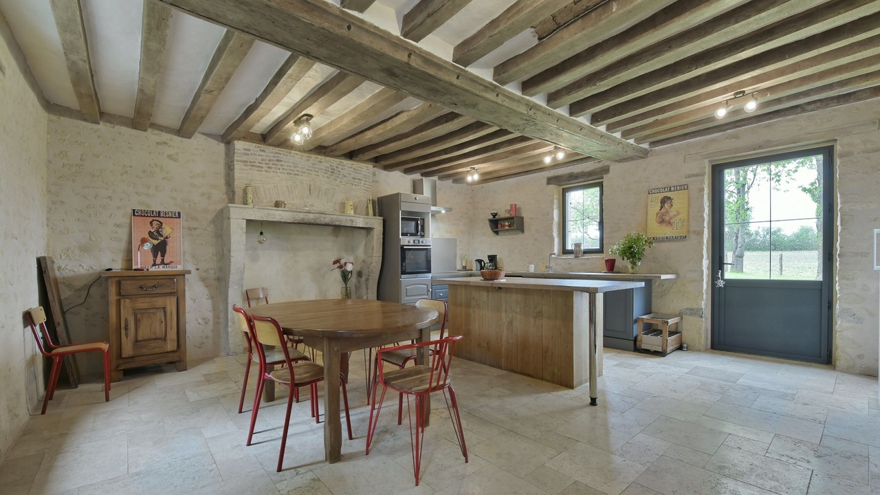 Photo of Others in Auvers-sous-Montfaucon