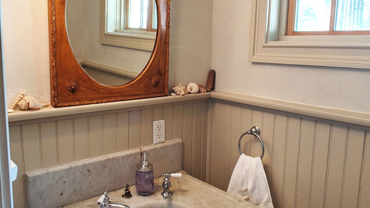 Photo of Bathroom in West Cornwall