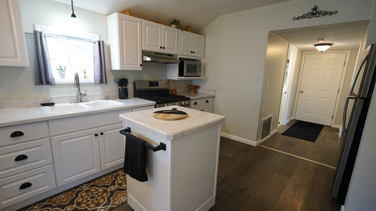 Photo of Kitchen in Elyria