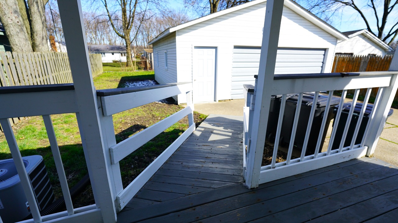 Photo of Patio Balcony in Elyria