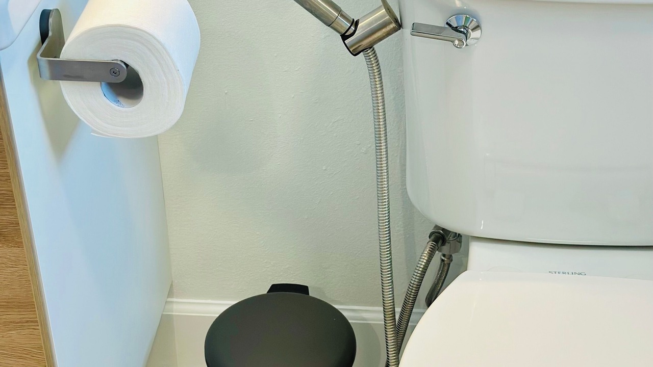 Photo of Bathroom in Downtown Zephyrhills