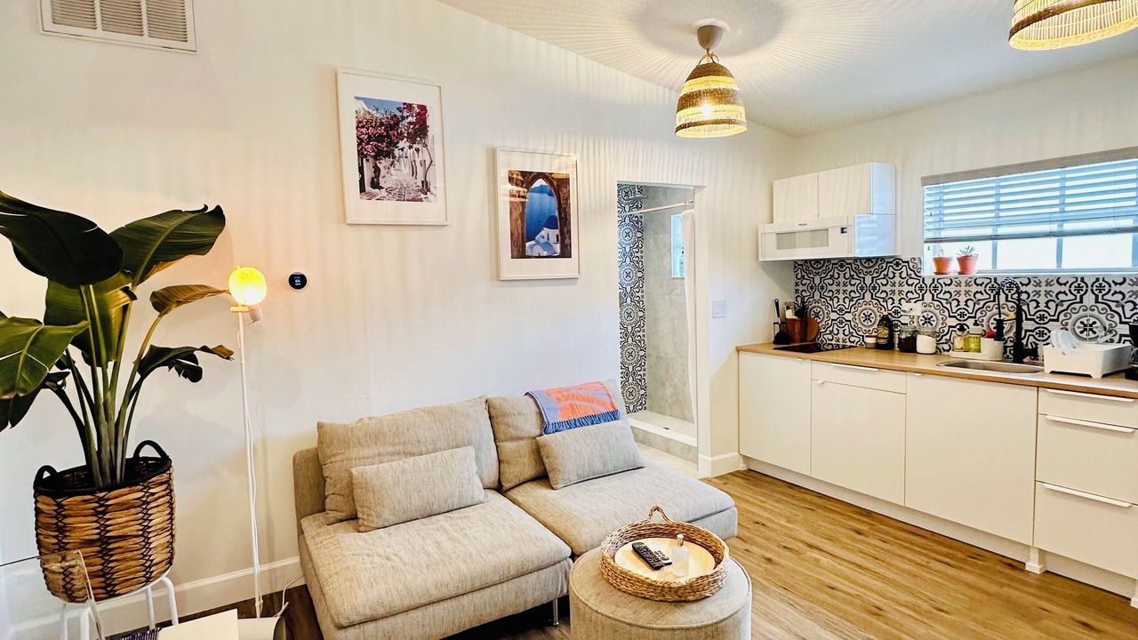 Photo of Livingroom in Downtown Zephyrhills