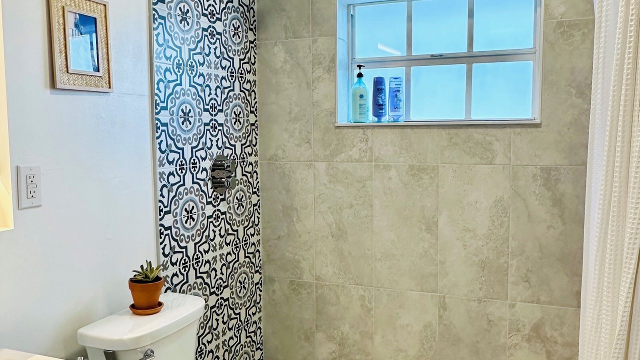 Photo of Bathroom in Downtown Zephyrhills