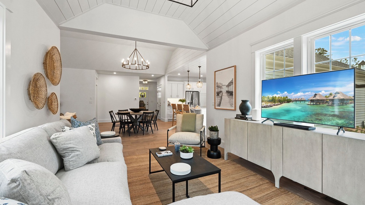 Photo of Livingroom in Mashpee