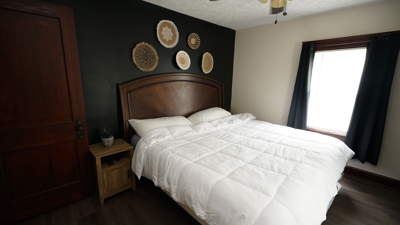 Photo of Bedroom in Elyria