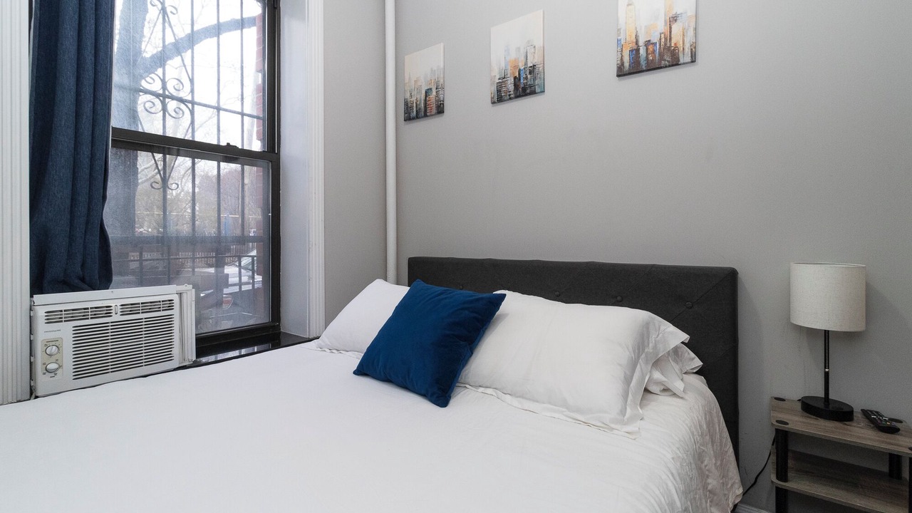 Photo of Bedroom in Kips Bay