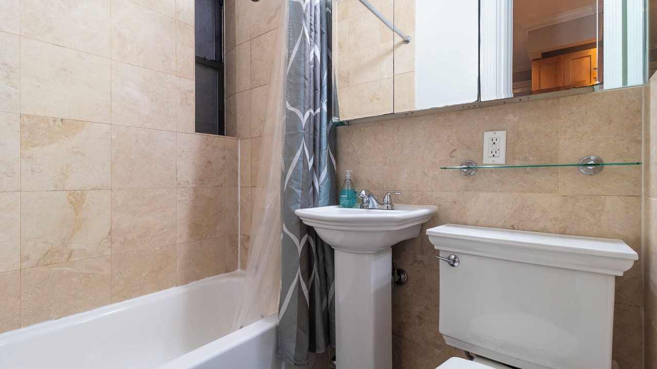 Photo of Bathroom in Kips Bay