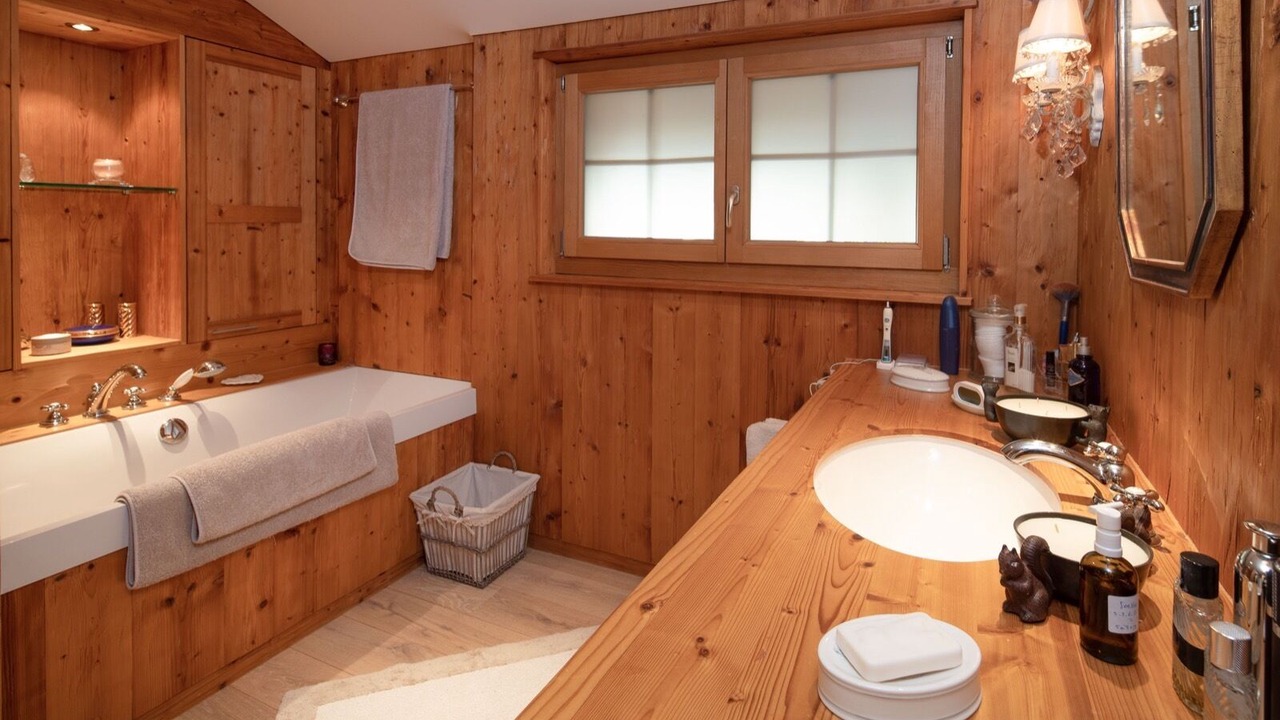 Photo of Bathroom in Noes