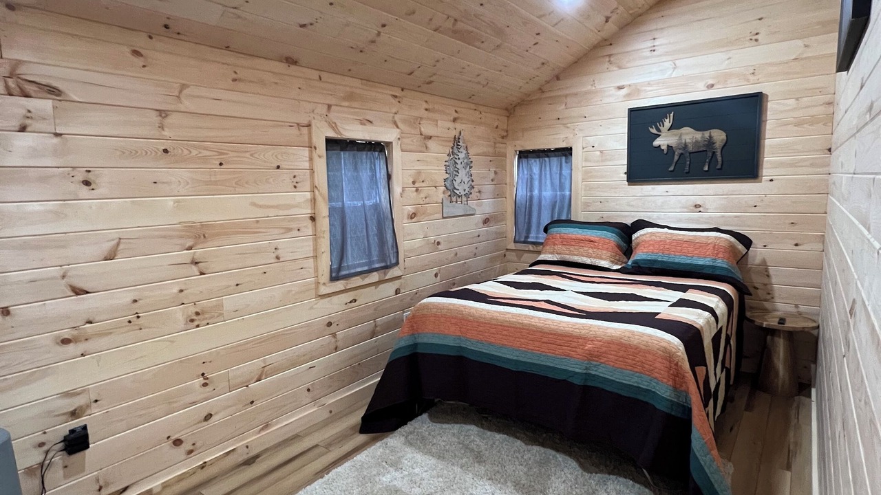 Photo of Bedroom in Baileyville
