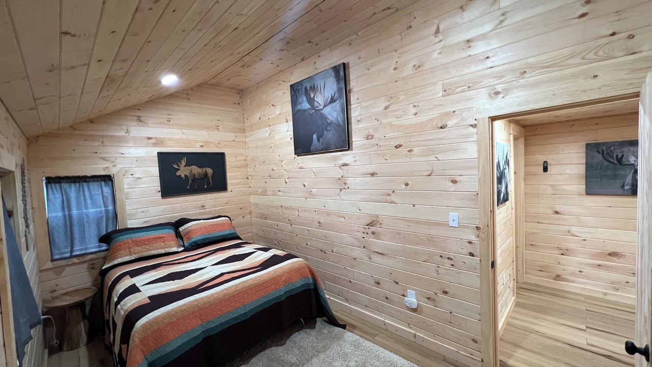 Photo of Bedroom in Baileyville