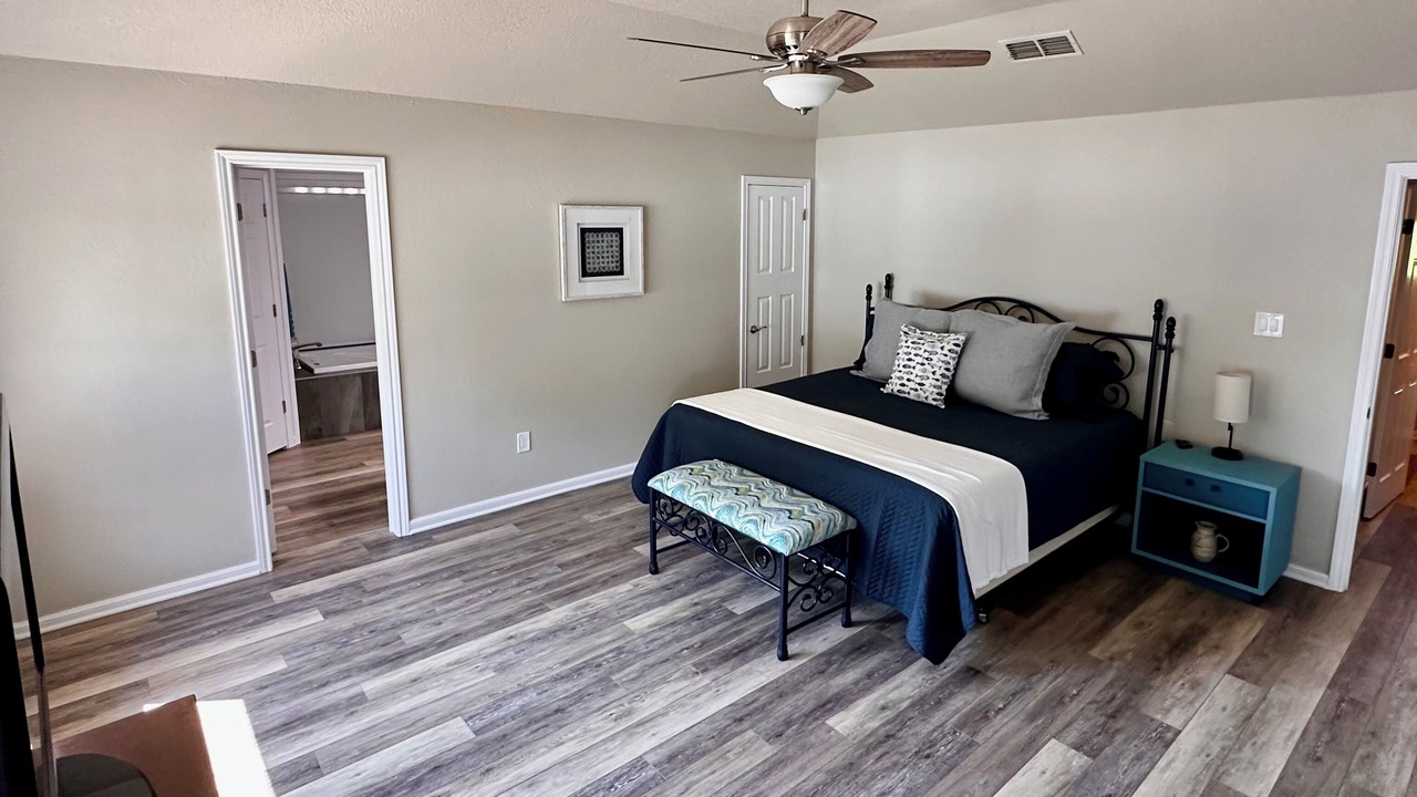 Photo of Bedroom in White Settlement