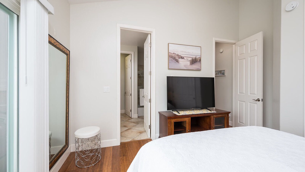 Photo of Bedroom in Downtown
