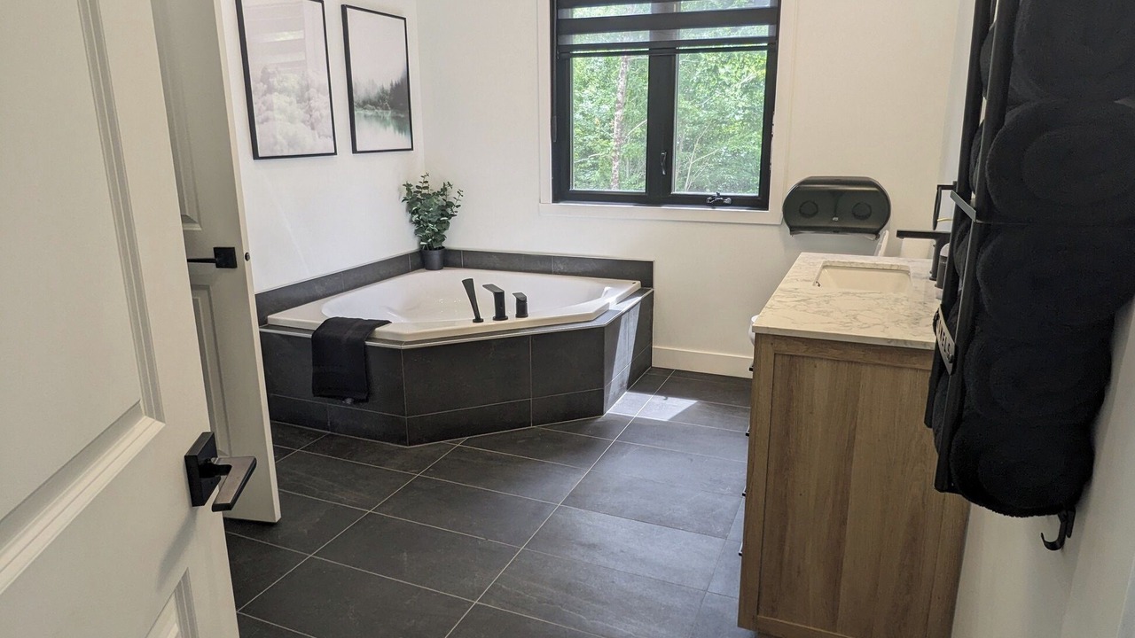 Photo of Bathroom in Shawinigan