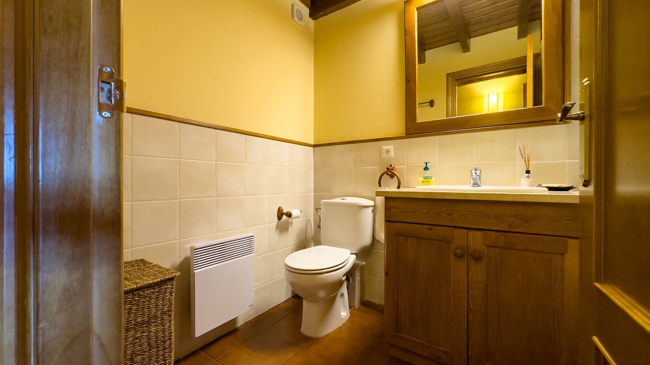 Photo of Bathroom in Nahuja