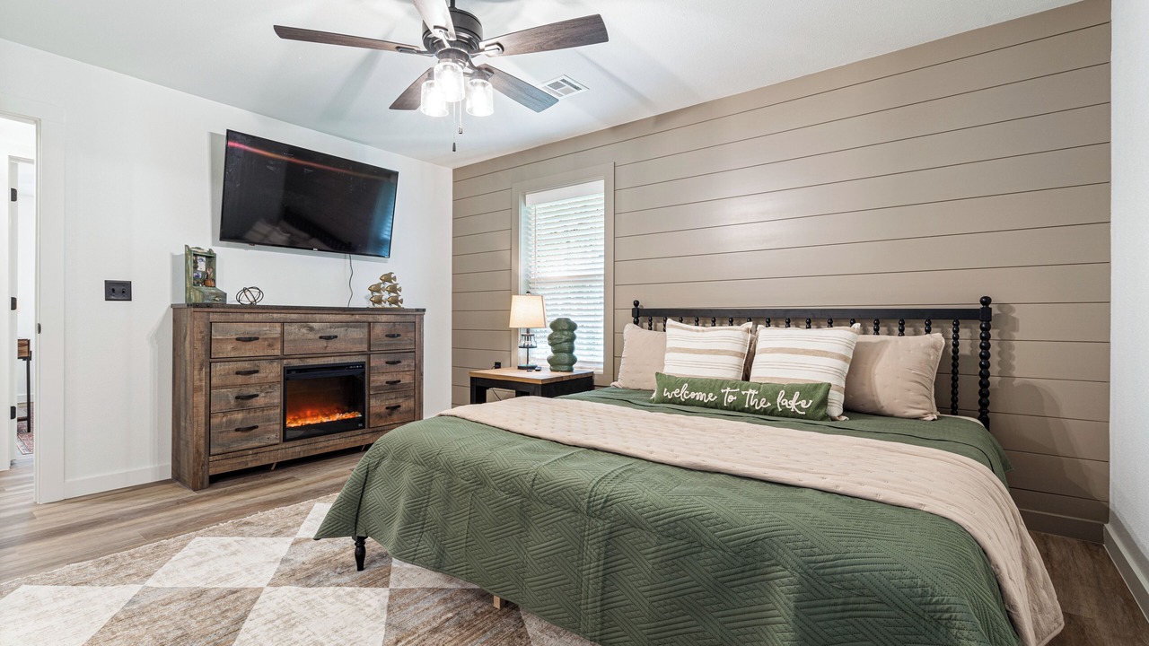 Photo of Bedroom in Rogers