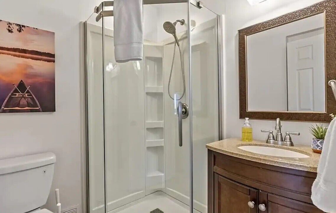 Photo of Bathroom in Kimberling City