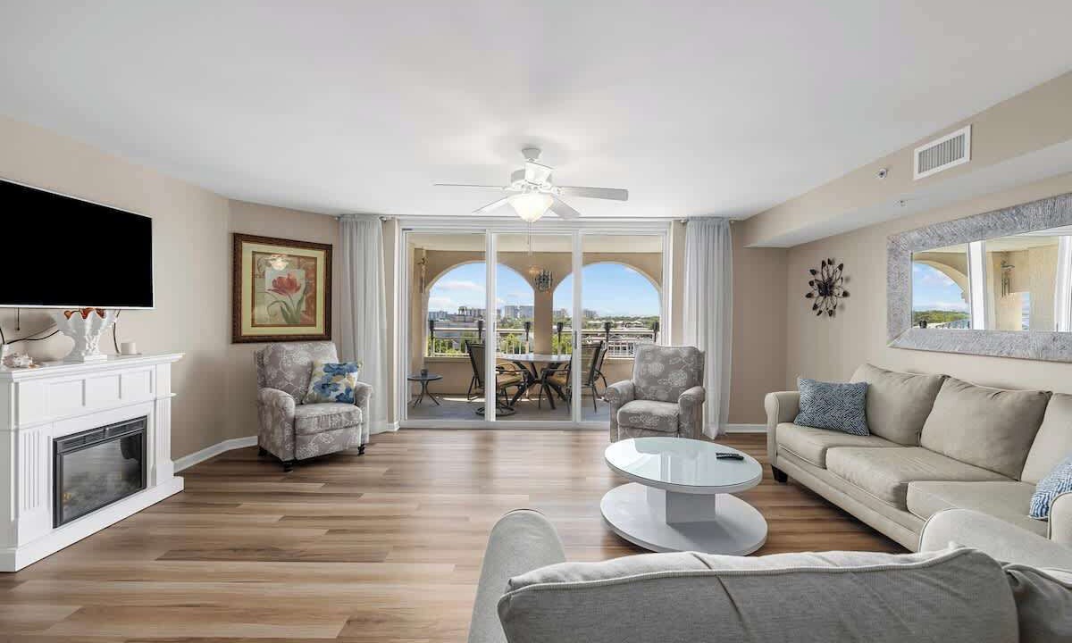 Photo of Livingroom in North Myrtle Beach