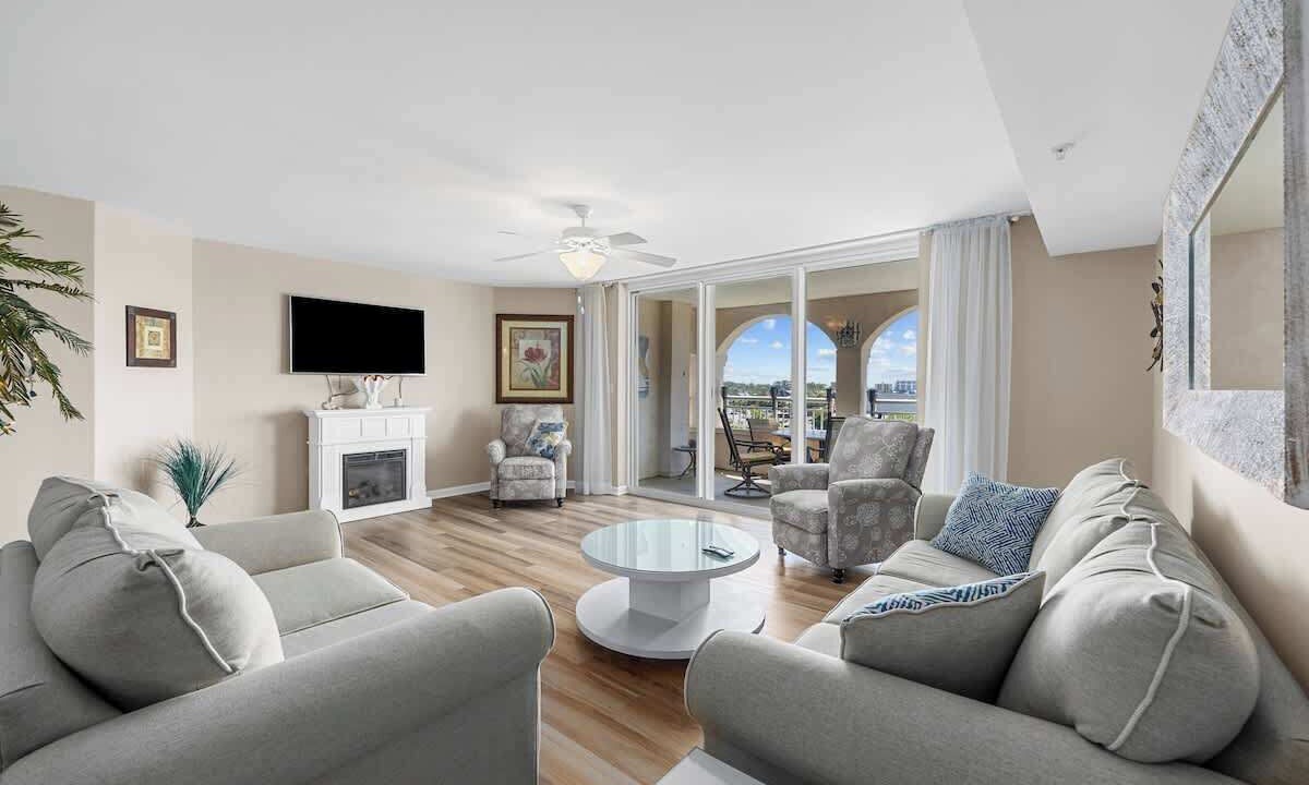 Photo of Livingroom in North Myrtle Beach
