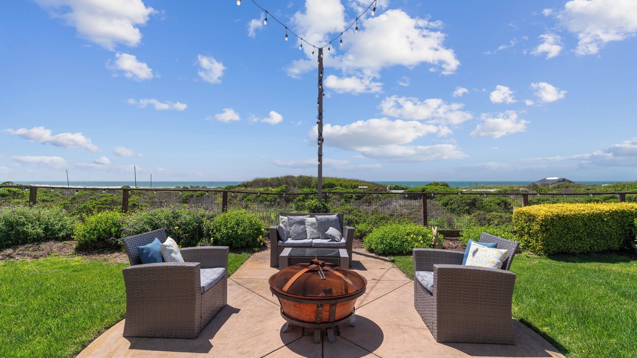 Photo of Patio Balcony in Half Moon Bay