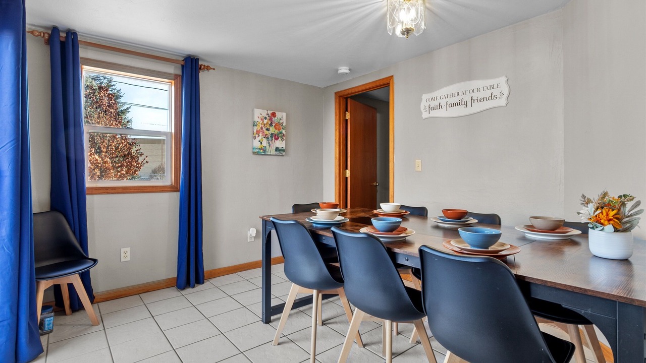 Photo of Livingroom in Menasha