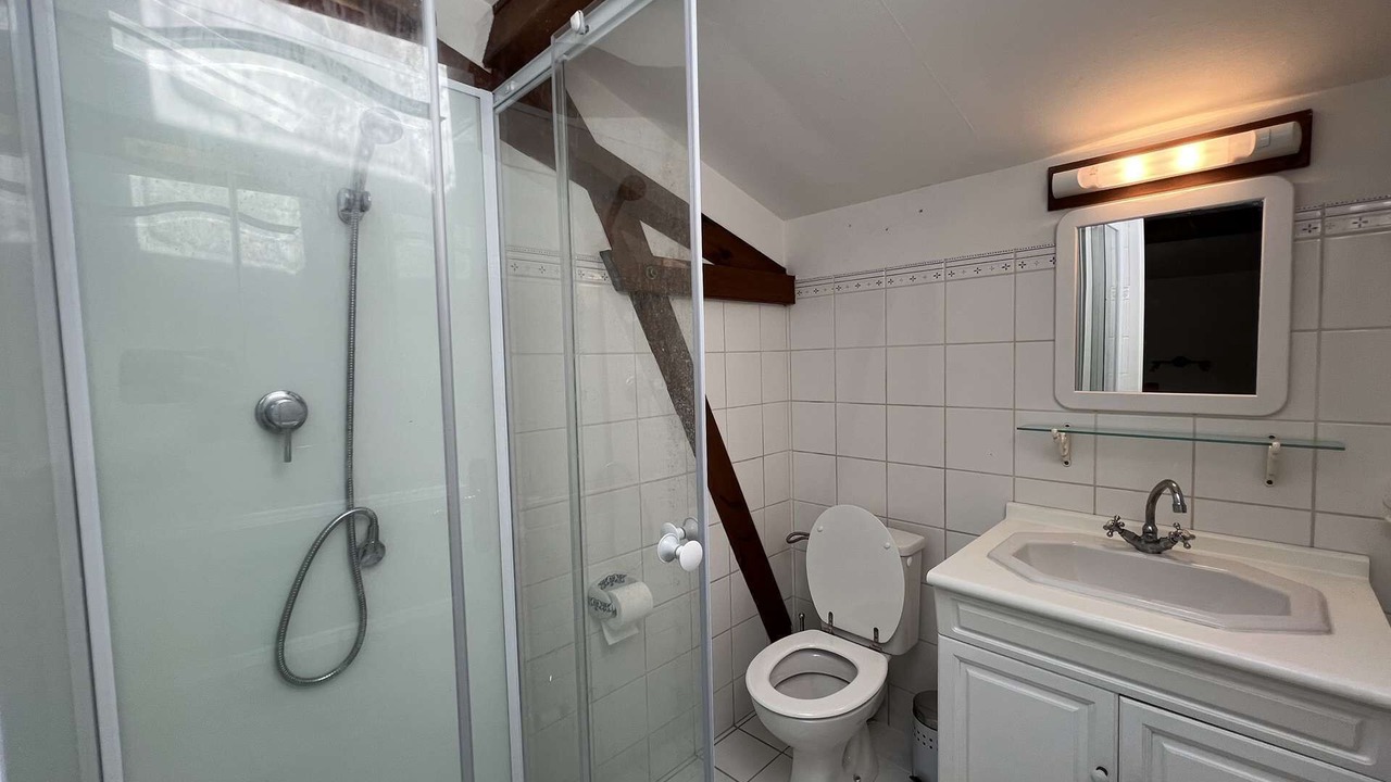 Photo of Bathroom in Saint-Vivien-de-Medoc