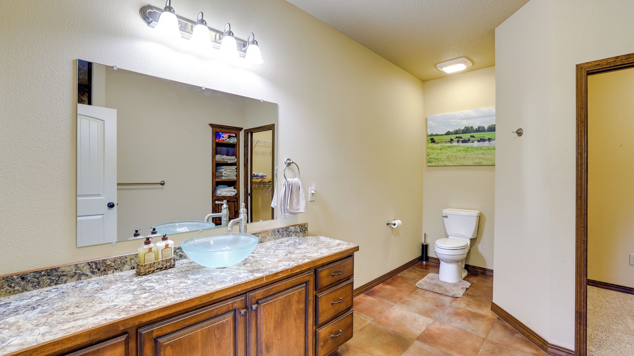 Photo of Bathroom in Newton County