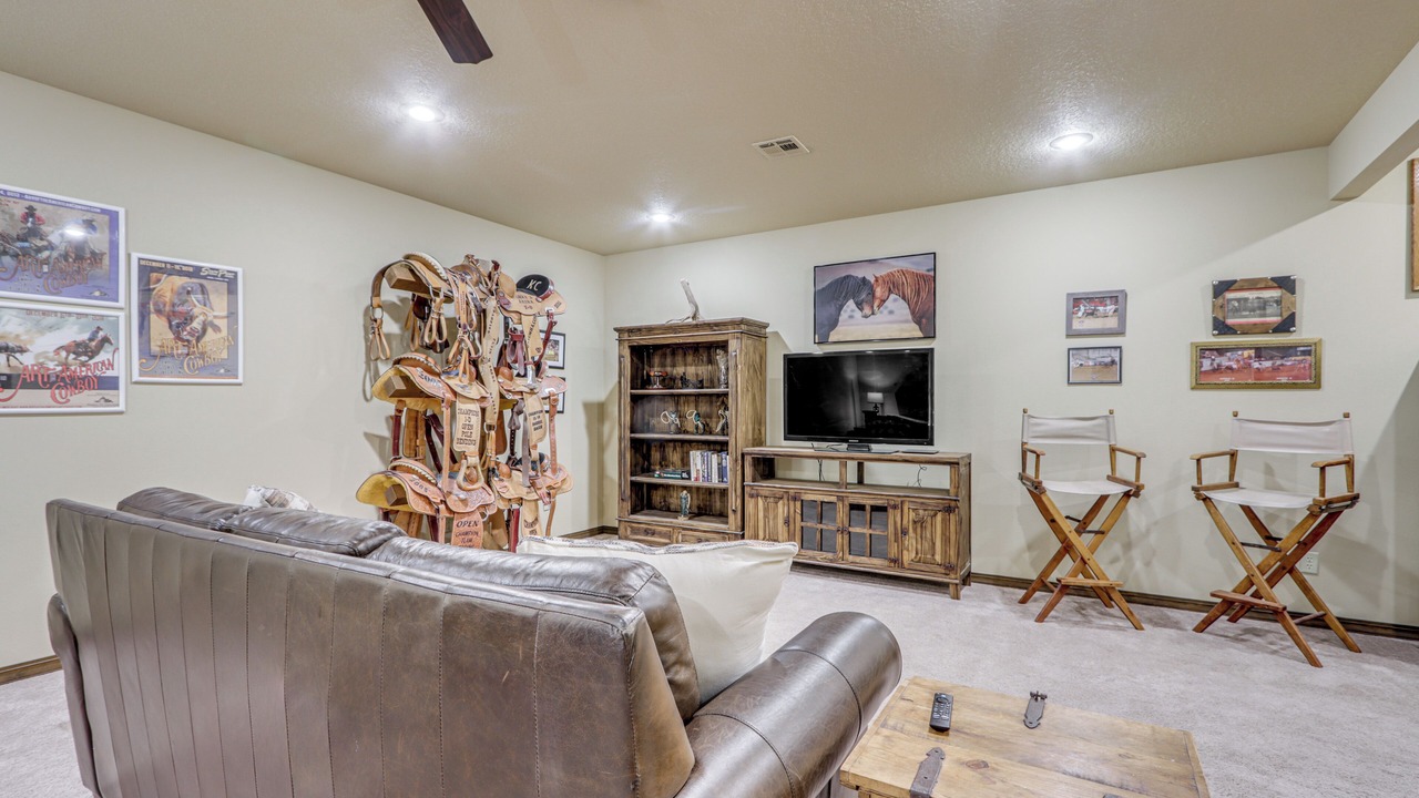 Photo of Livingroom in Newton County