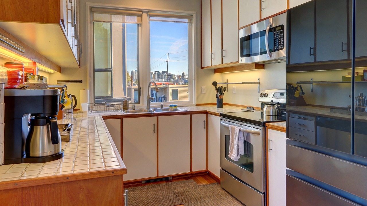 Photo of Kitchen in Eastlake