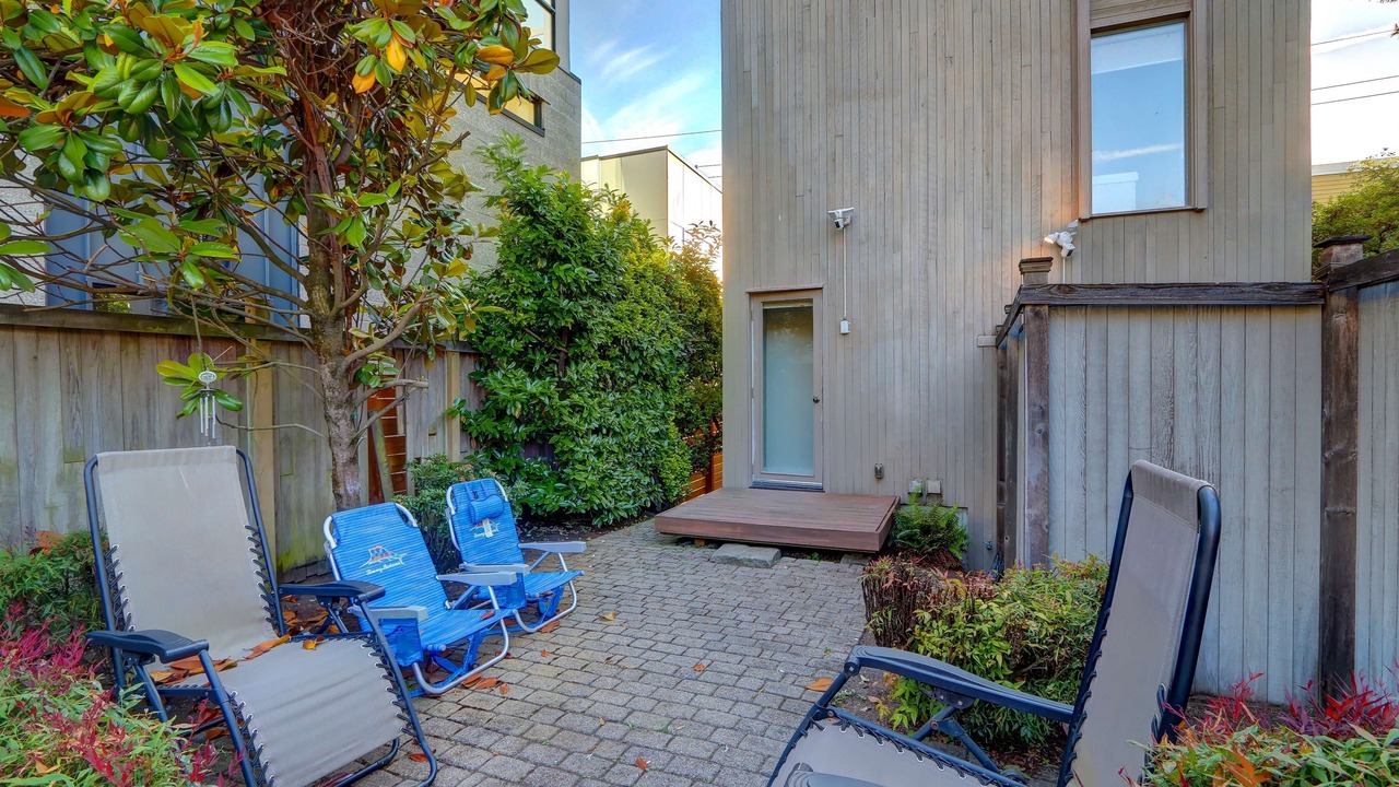 Photo of Patio Balcony in Eastlake