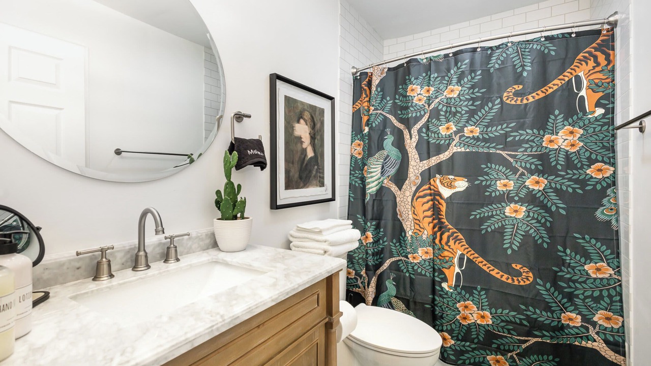 Photo of Bathroom in Enderly Park