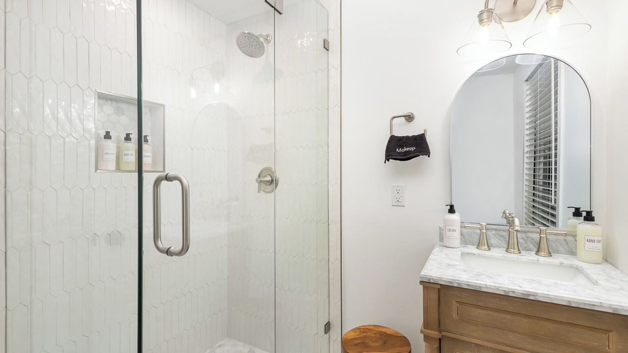 Photo of Bathroom in Enderly Park