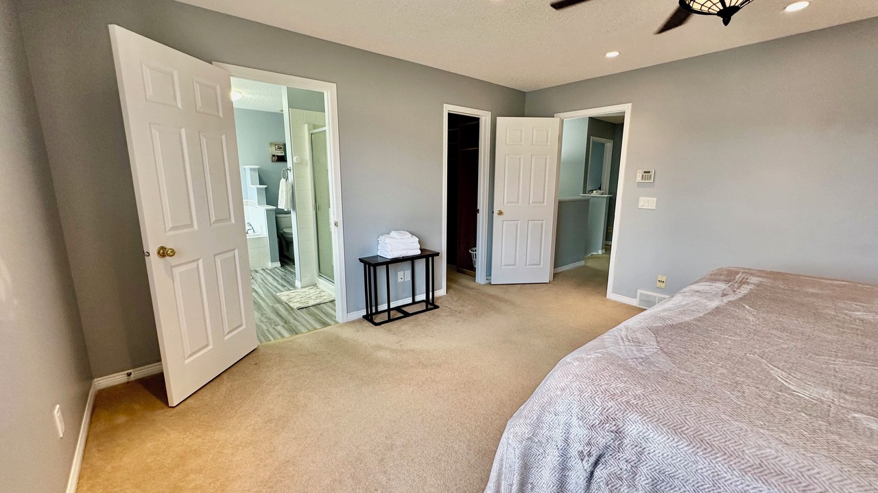 Photo of Bedroom in Evanston