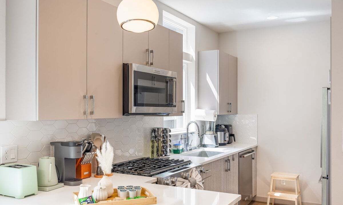 Photo of Kitchen in East Queen Anne