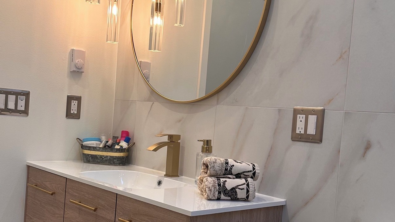 Photo of Bathroom in Inglewood-Finn Hill