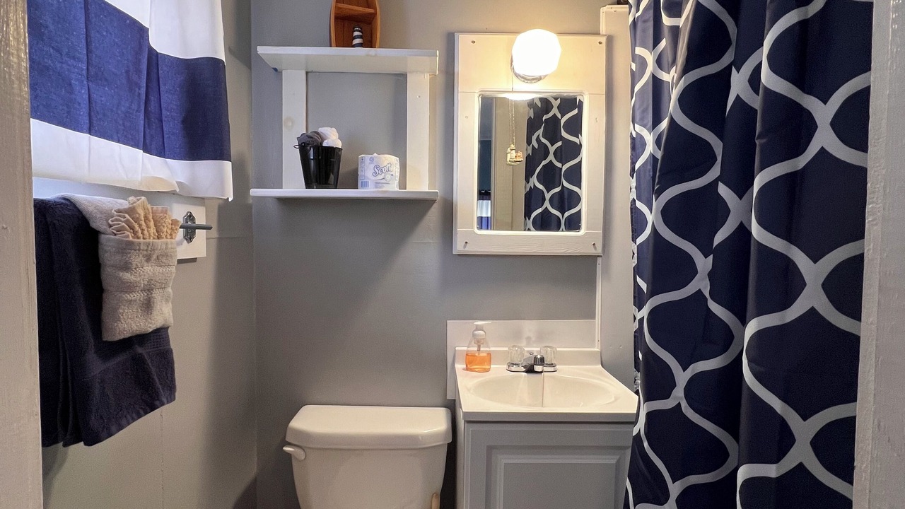 Photo of Bathroom in Protem