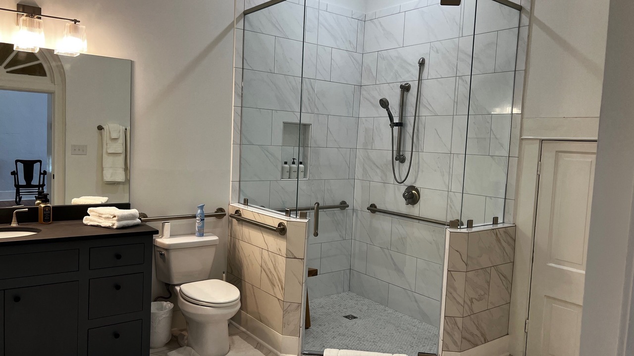 Photo of Bathroom in Monroe