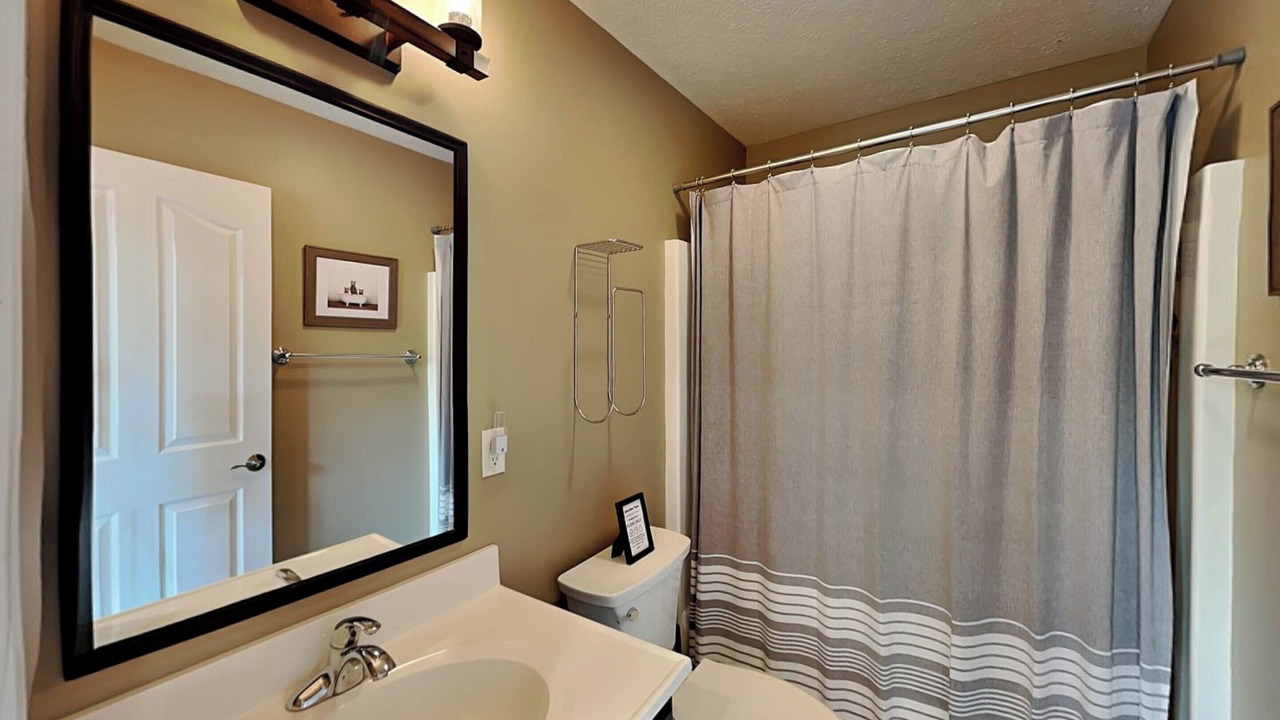 Photo of Bathroom in Mountainside