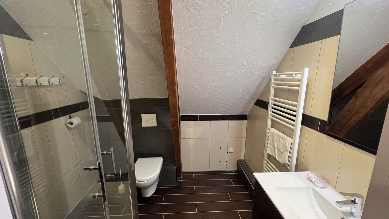 Photo of Bathroom in Tingry