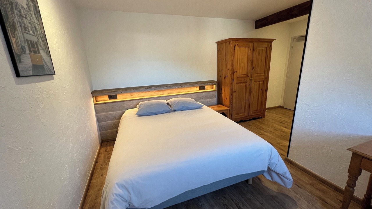 Photo of Bedroom in Tingry