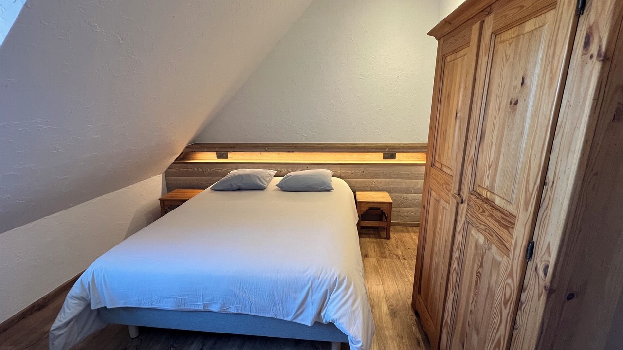 Photo of Bedroom in Tingry