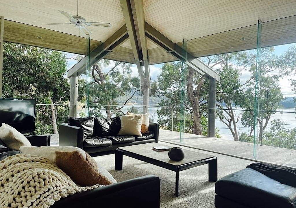 Photo of Livingroom in Taylor Bay