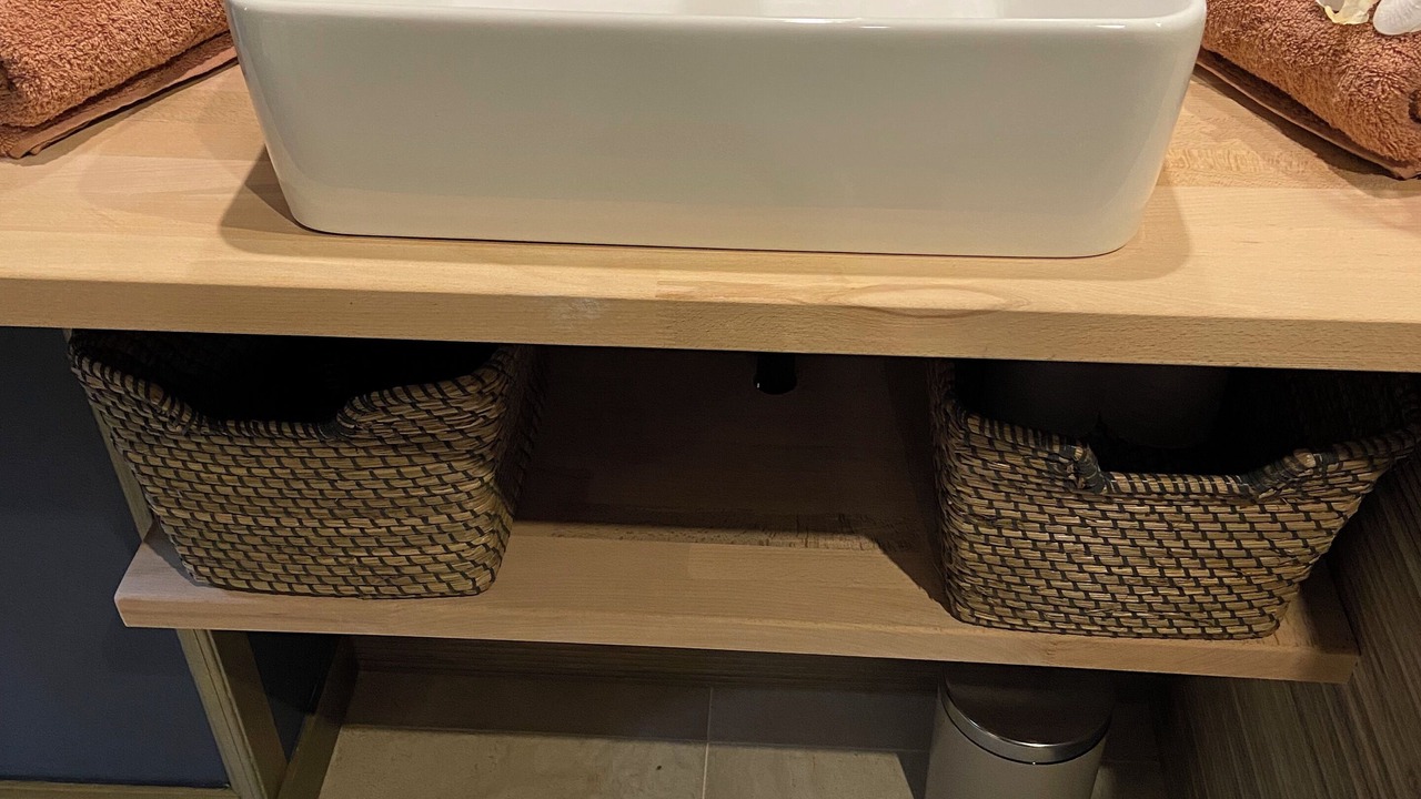 Photo of Bathroom in Equeurdreville-Hainneville