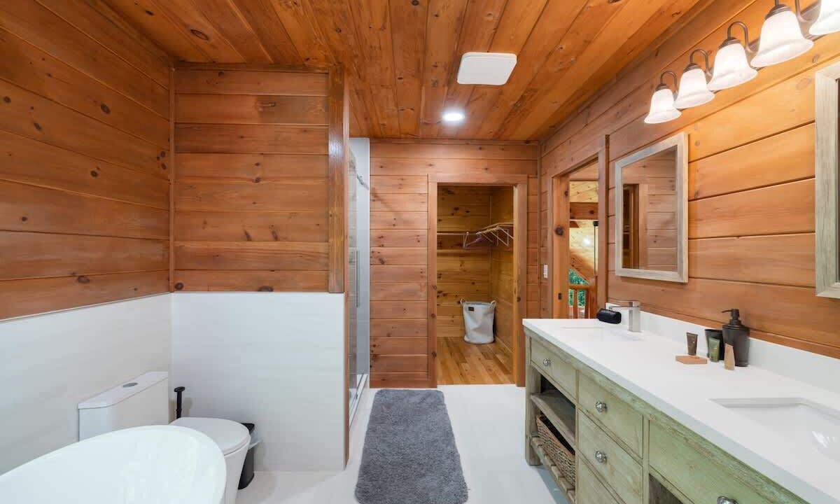 Photo of Bathroom in Epworth