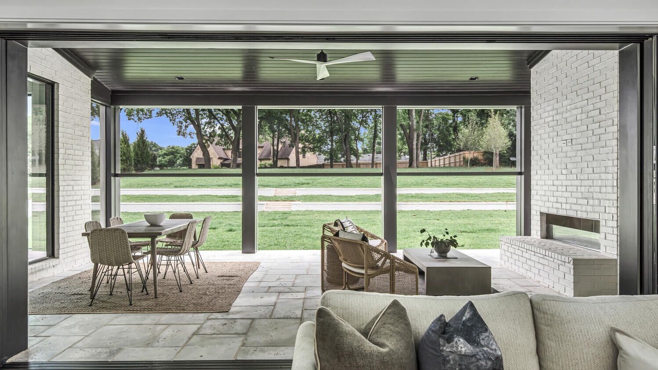 Photo of Livingroom in Green Hills