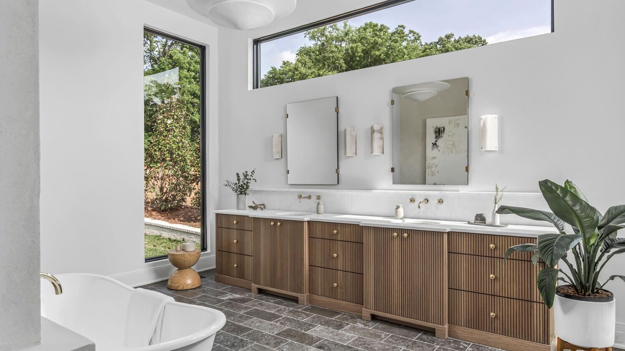 Photo of Bathroom in Green Hills