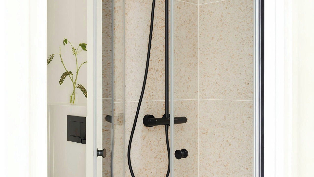 Photo of Bathroom in Vanves