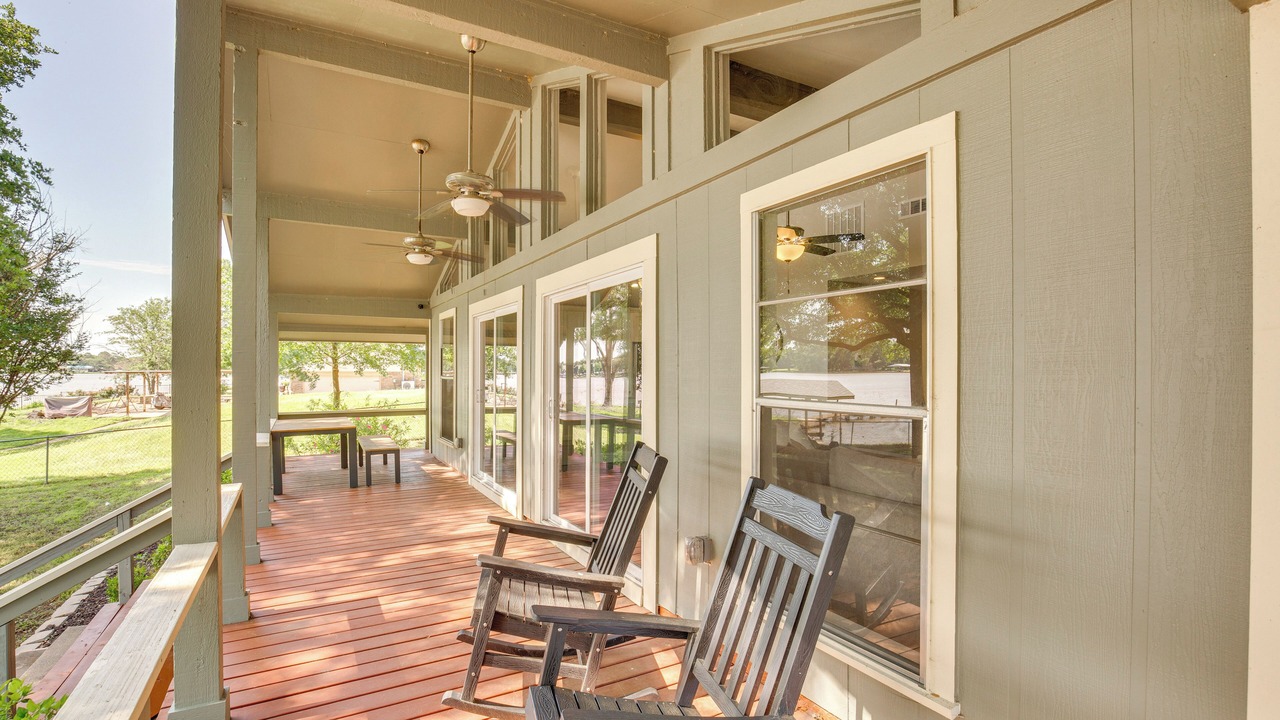 Photo of Patio Balcony in Gun Barrel City