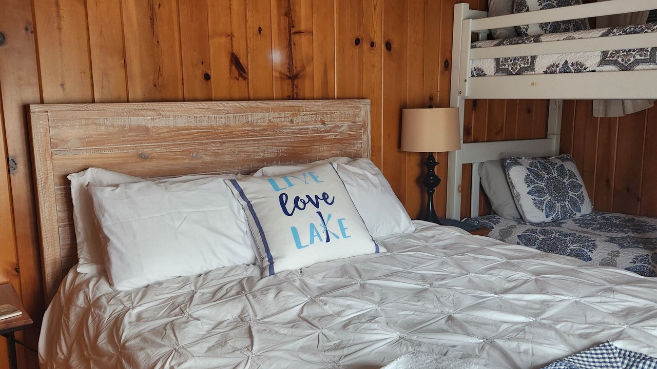 Photo of Bedroom in Hammondsport